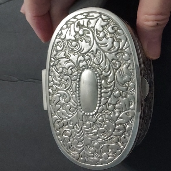Embossed Silverplated Oval Trinket Case.Silver/Red 4.5inLx1 3/4in.H.x2.5in.W. - Picture 2 of 8